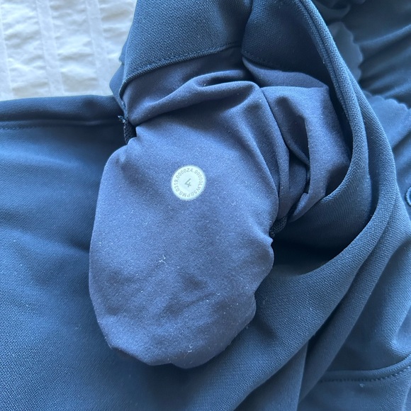 Lululemon On The Fly Pant *Woven 28" - Sz 4 - Picture 7 of 7